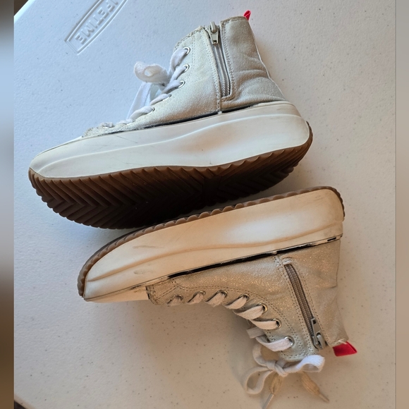 Steve Madden High top shoes for kids size 1 - Picture 8 of 9